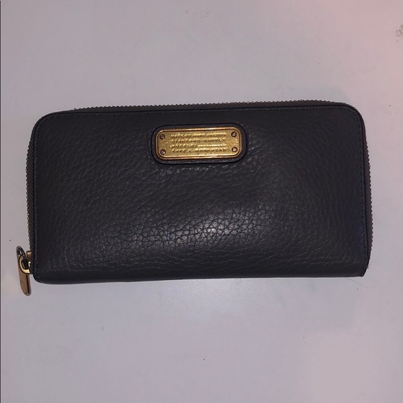 Marc by Marc Jacobs Wallet - Picture 1 of 3